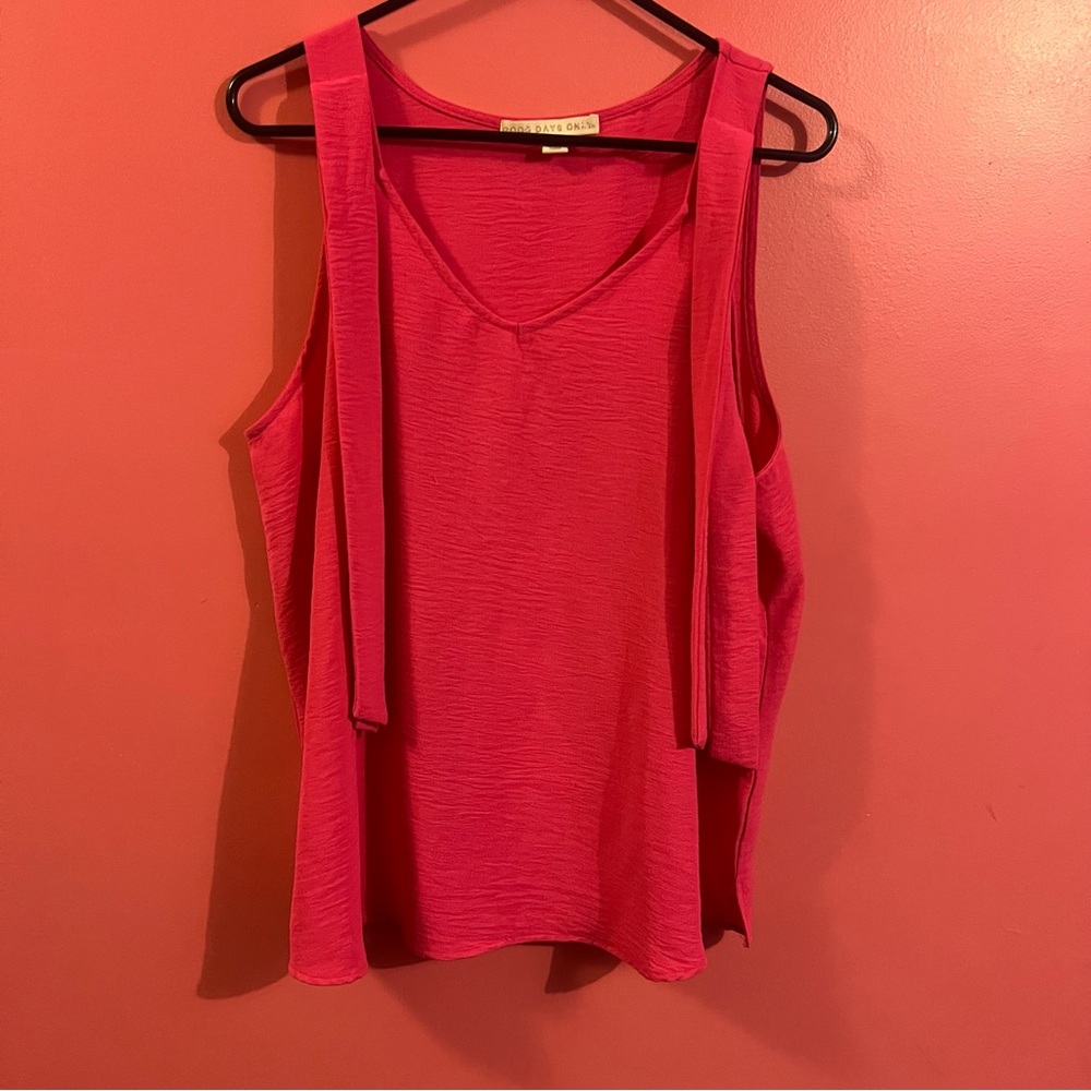 Good Days Only Sleeveless Pink Blouse Top - Picture 7 of 8
